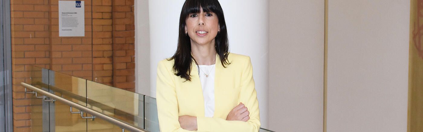 Dr. Amelia Escolano